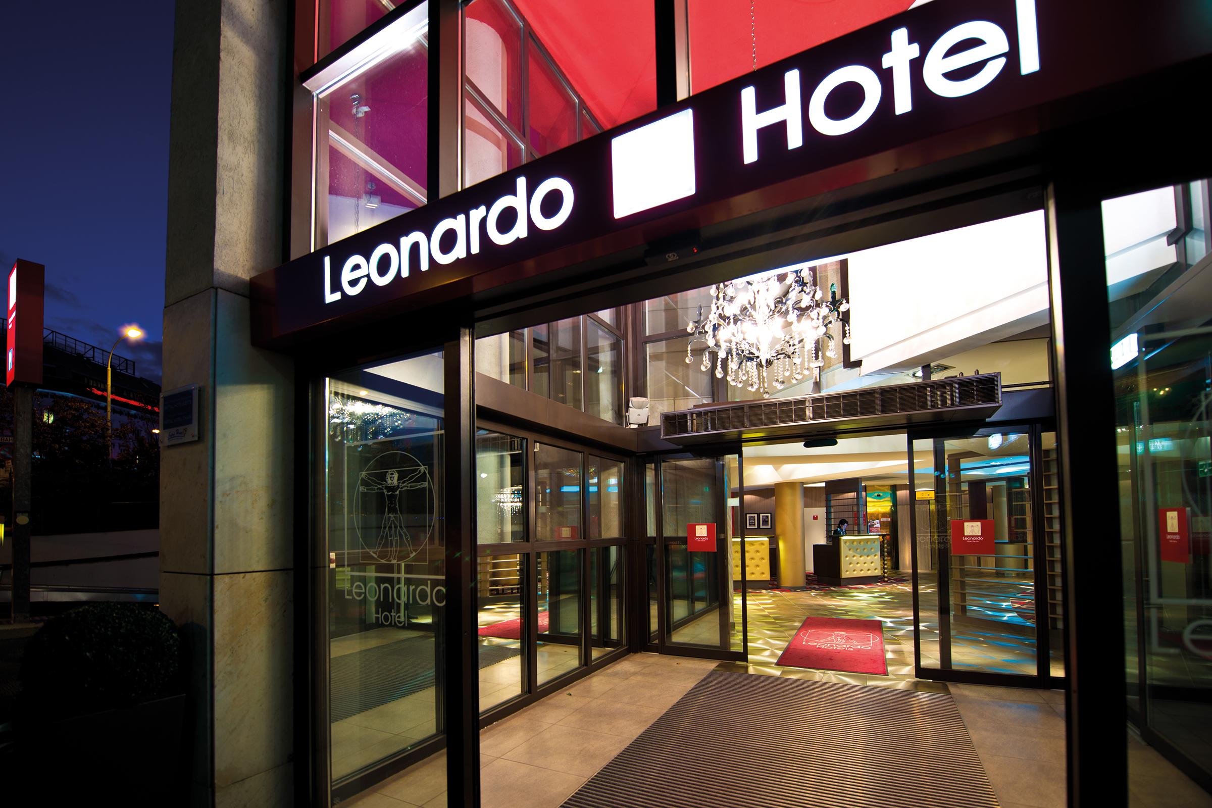 Leonardo Vienna Westbahnhof Hotel Exterior photo